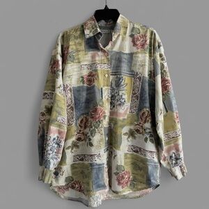 Westport Ltd. beautiful floral long sleeve button down shirt